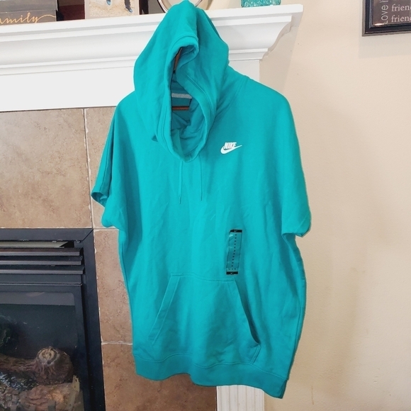 NIKE Short Sleeve Pullover Cowell Neck Sweatshirt - Picture 2 of 11